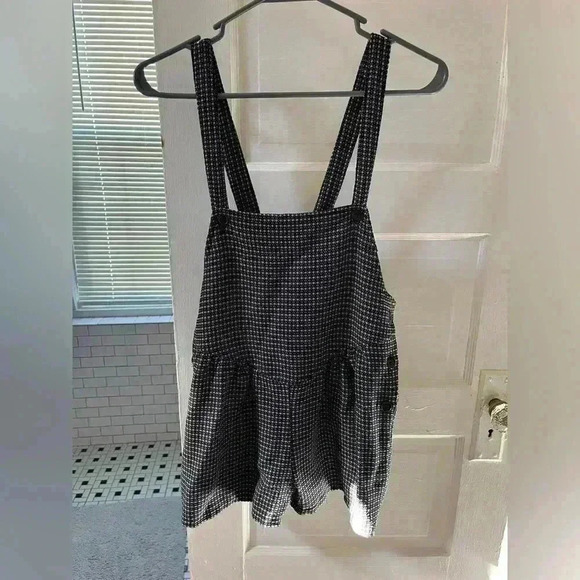 UO Urban Renewal Suspender Romper XS pinafore shorts black white overalls - Picture 2 of 8